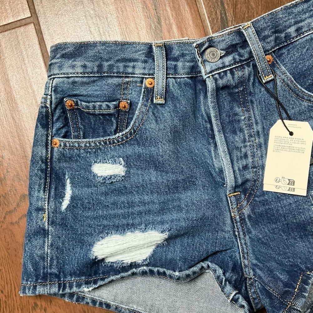 Levi’s Premium Denim Blue Distressed Women's Shorts - Picture 3 of 7